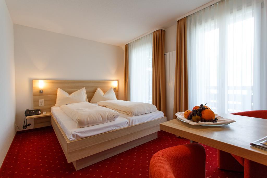 Hotel Kreuz Leissigen Habitación foto