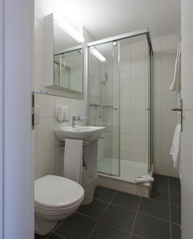 Hotel Kreuz Leissigen Habitación foto